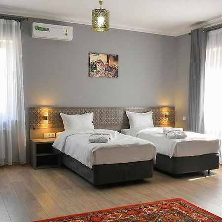 Khan Hotel Samarkand Eksteriør billede