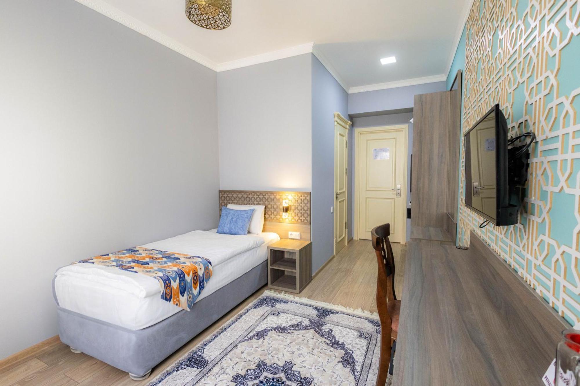 Khan Hotel Samarkand Værelse billede