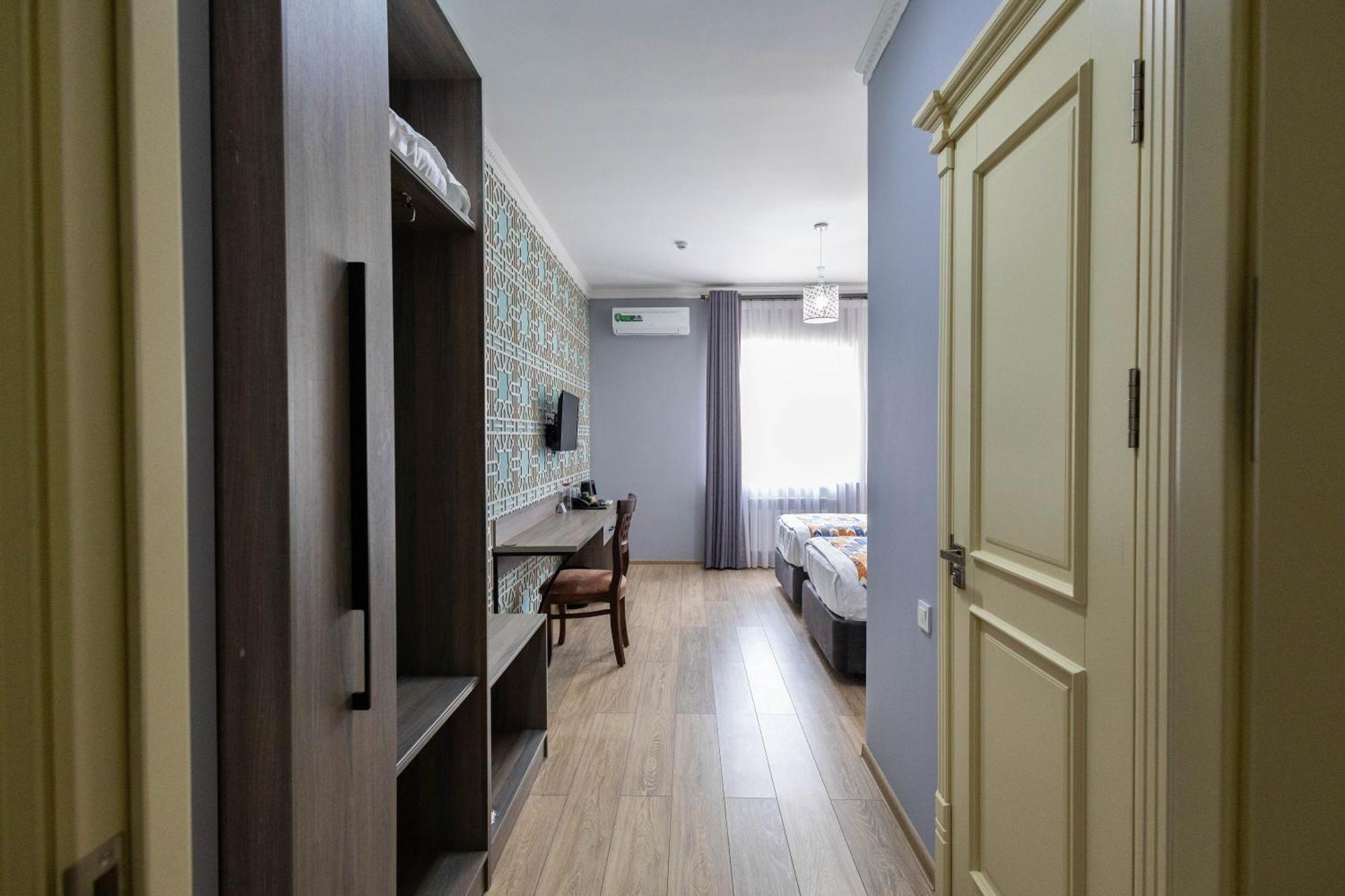 Khan Hotel Samarkand Værelse billede